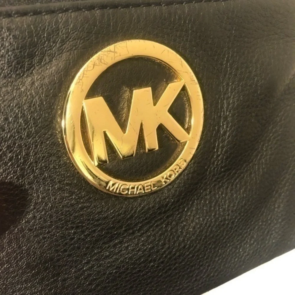 Michael kors black leather crossbody bag